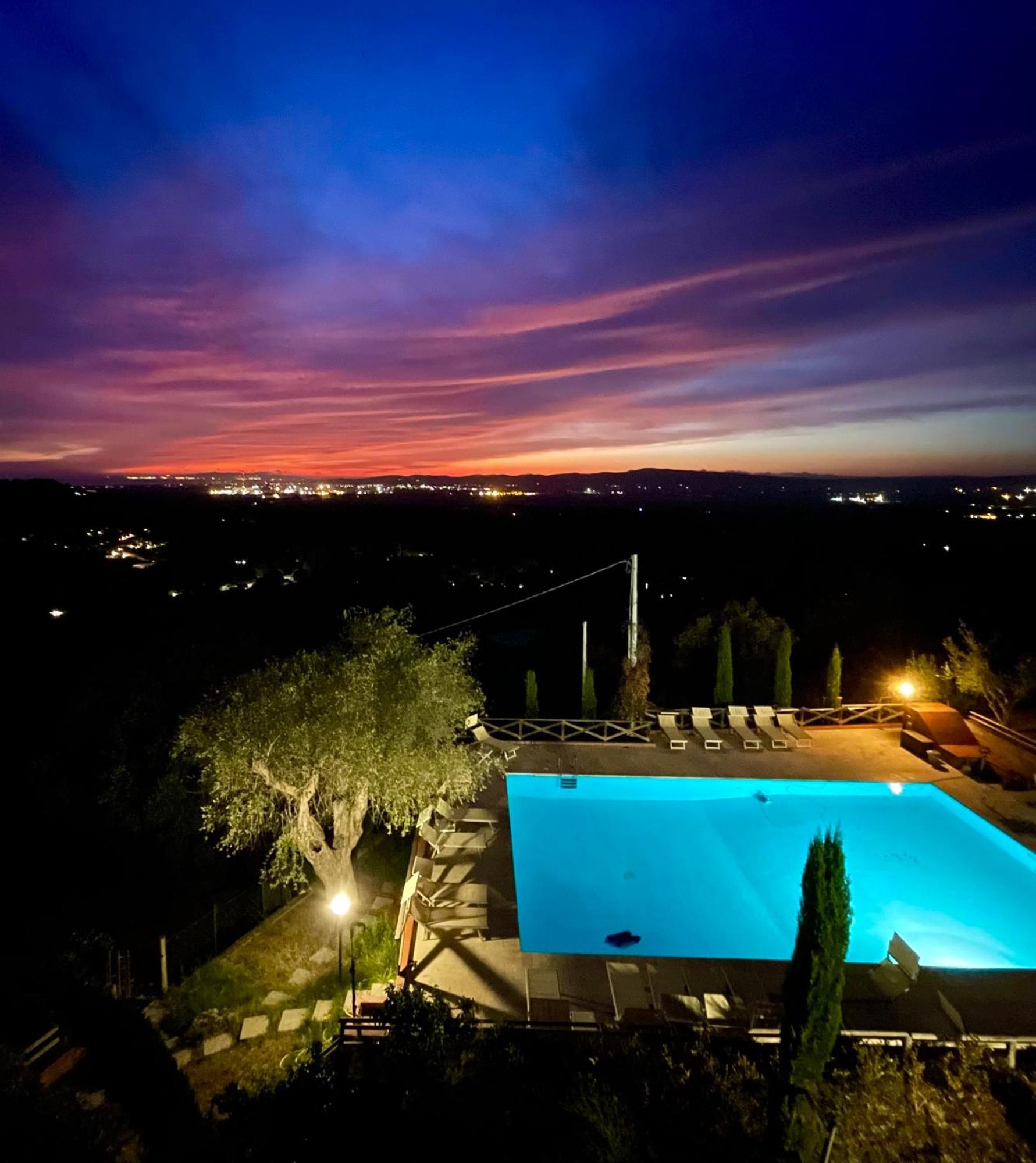 Madonna Del Poggio Cav Aparthotel Scarlino Exteriör bild