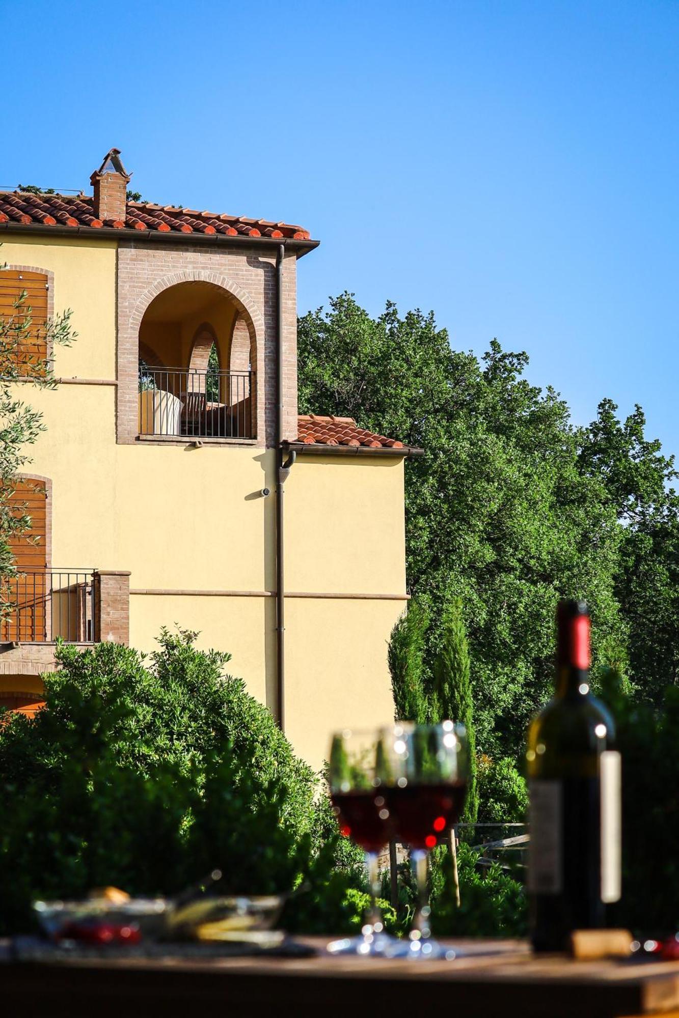 Madonna Del Poggio Cav Aparthotel Scarlino Exteriör bild