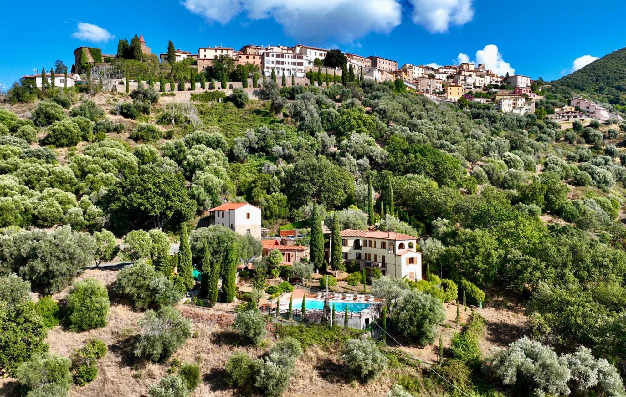 Madonna Del Poggio Cav Aparthotel Scarlino Exteriör bild