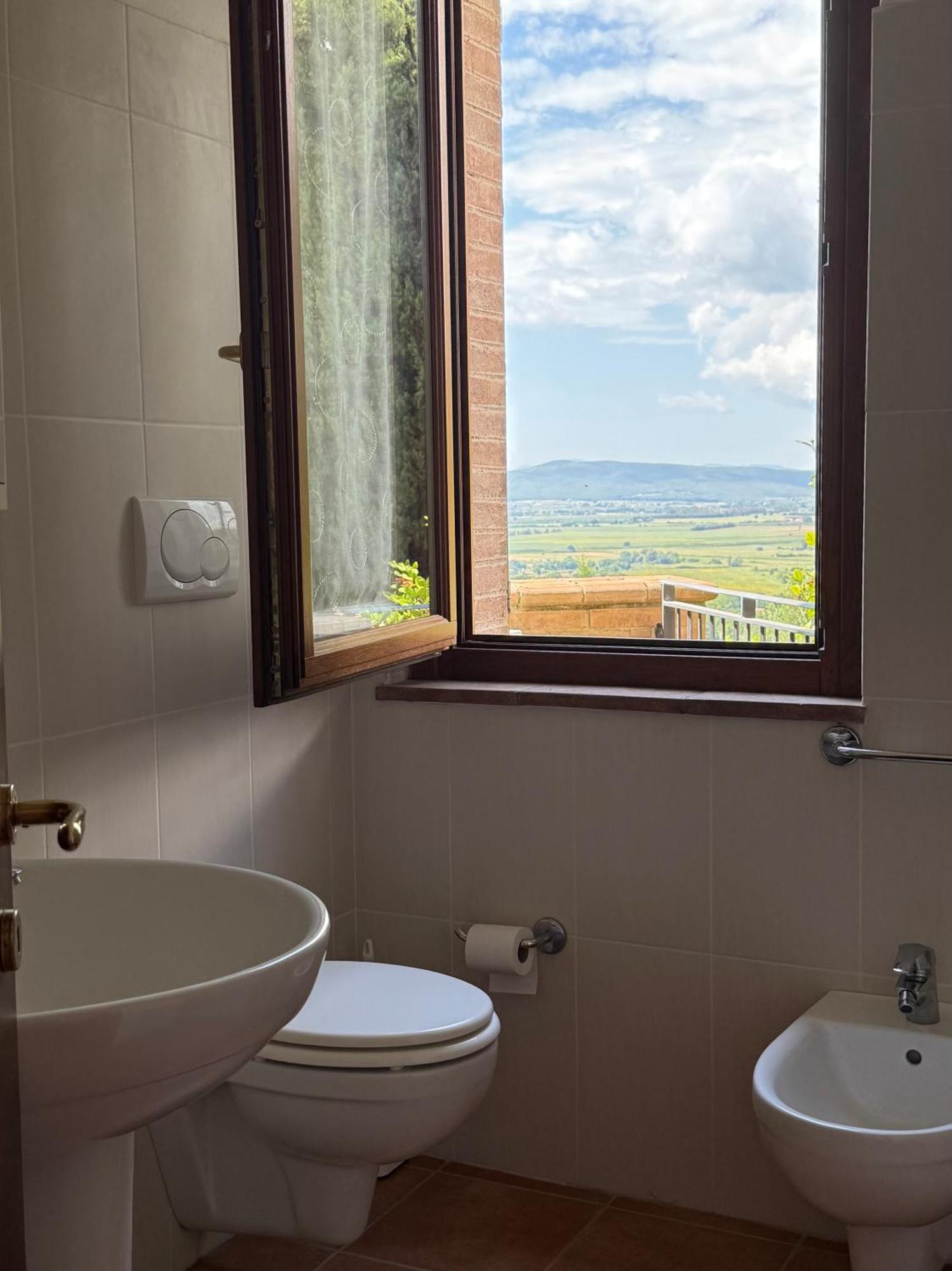 Madonna Del Poggio Cav Aparthotel Scarlino Exteriör bild