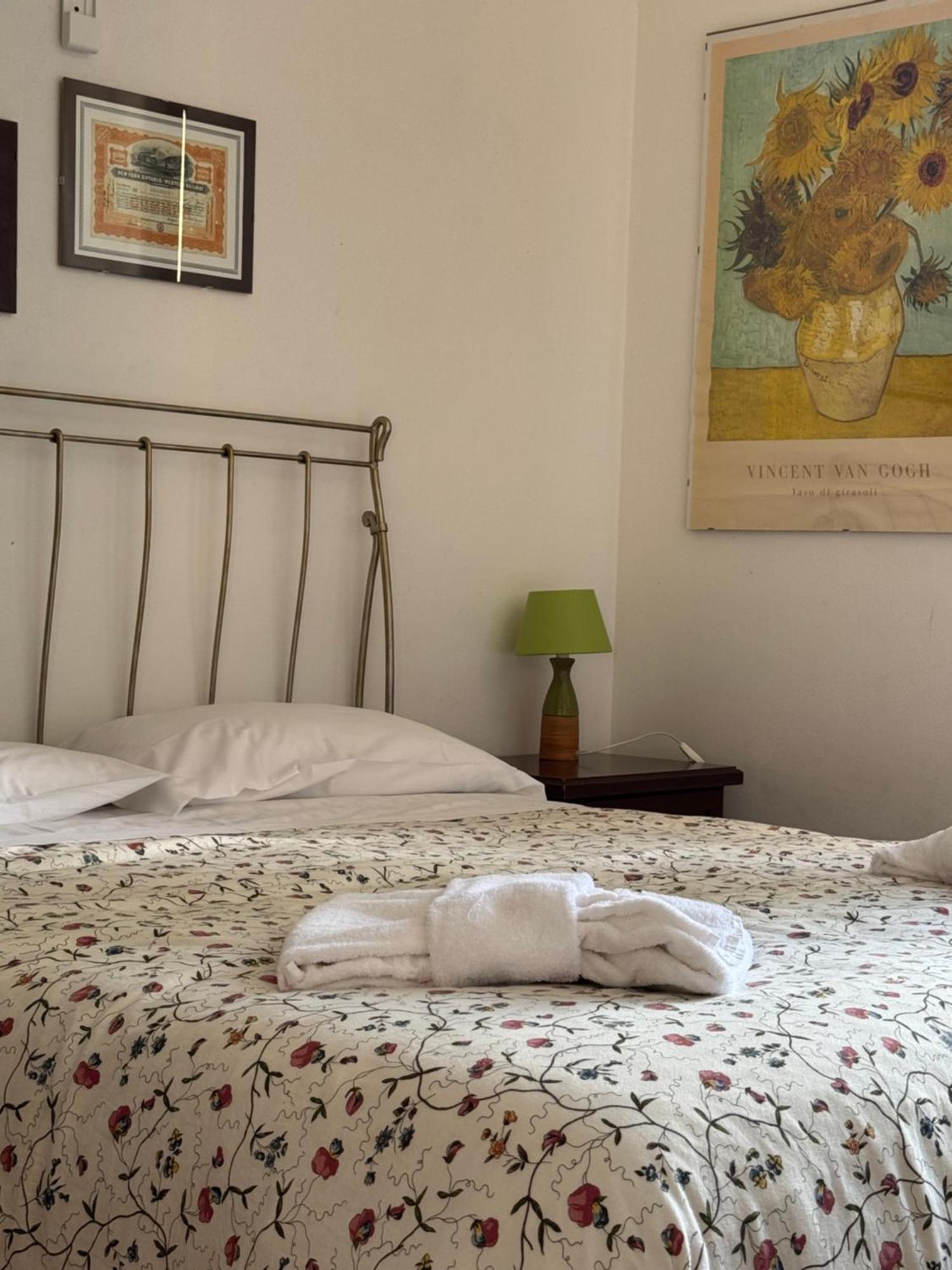 Madonna Del Poggio Cav Aparthotel Scarlino Exteriör bild